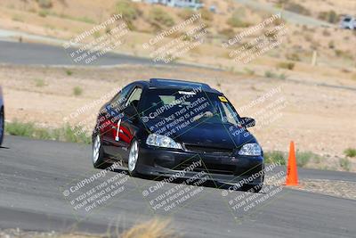 media/Oct-01-2022-Team Topak Racing (Sat) [[f860fb51be]]/2-Inter Low 2/session 2 turn 11/
